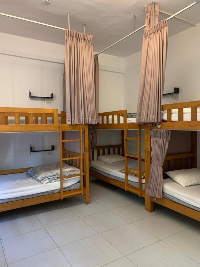 Backpacker 41 Hostel - Tchaj-čung Exteriér fotografie