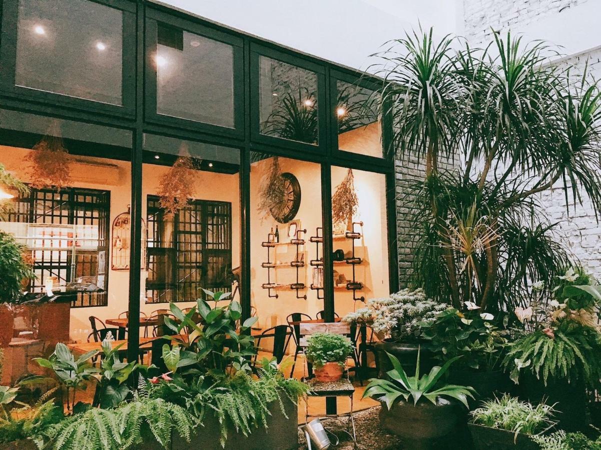 Backpacker 41 Hostel - Tchaj-čung Exteriér fotografie