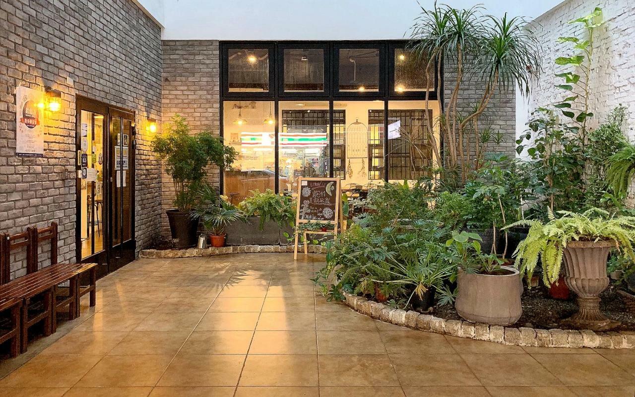 Backpacker 41 Hostel - Tchaj-čung Exteriér fotografie